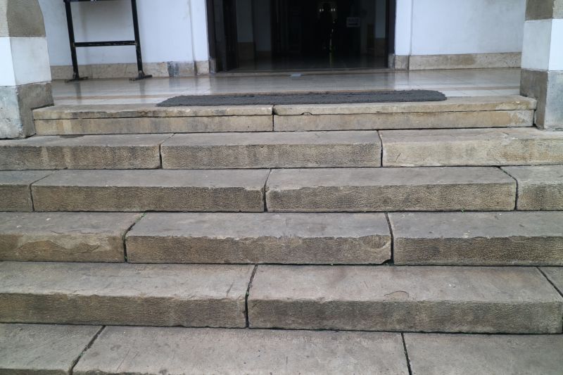 Cracked Stairs Repair in Corpus Christi, TX